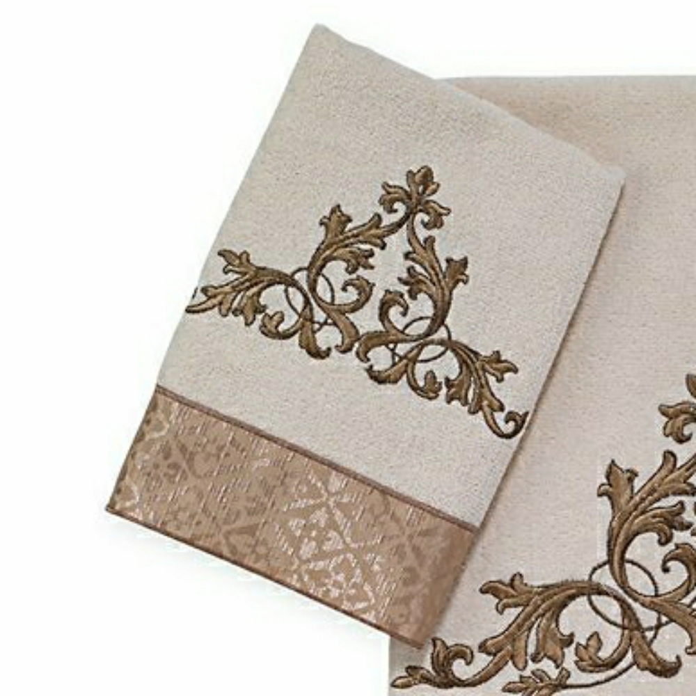 Avanti Monaco Ivory Hand Towel